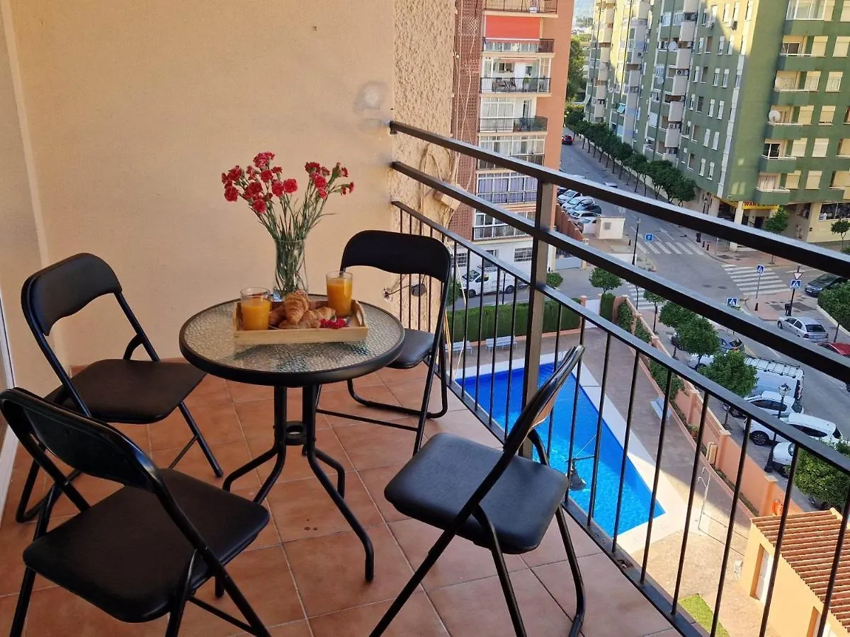 Acapulco Apartment With Pool Фуэнхирола Испания
